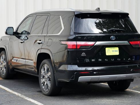 Used 2023 Toyota Sequoia Capstone AWD/4WD image 55
