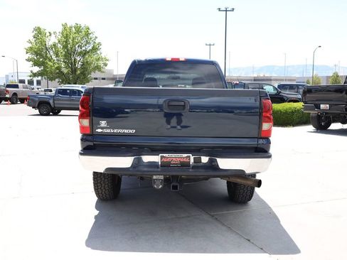 Used 2007 Chevrolet Silverado 2500 LT w/ Heavy-Duty Power Package AWD/4WD image 5