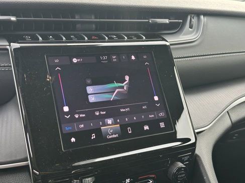 New 2025 Jeep Grand Cherokee Laredo image 30