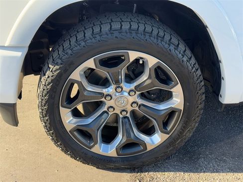 Used 2020 RAM 1500 Limited image 10