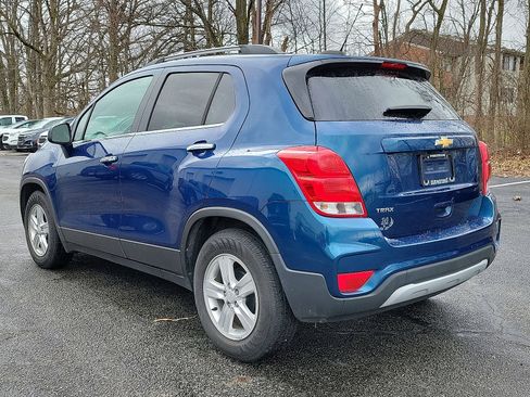 Used 2019 Chevrolet Trax LT w/ LT Convenience Package image 21