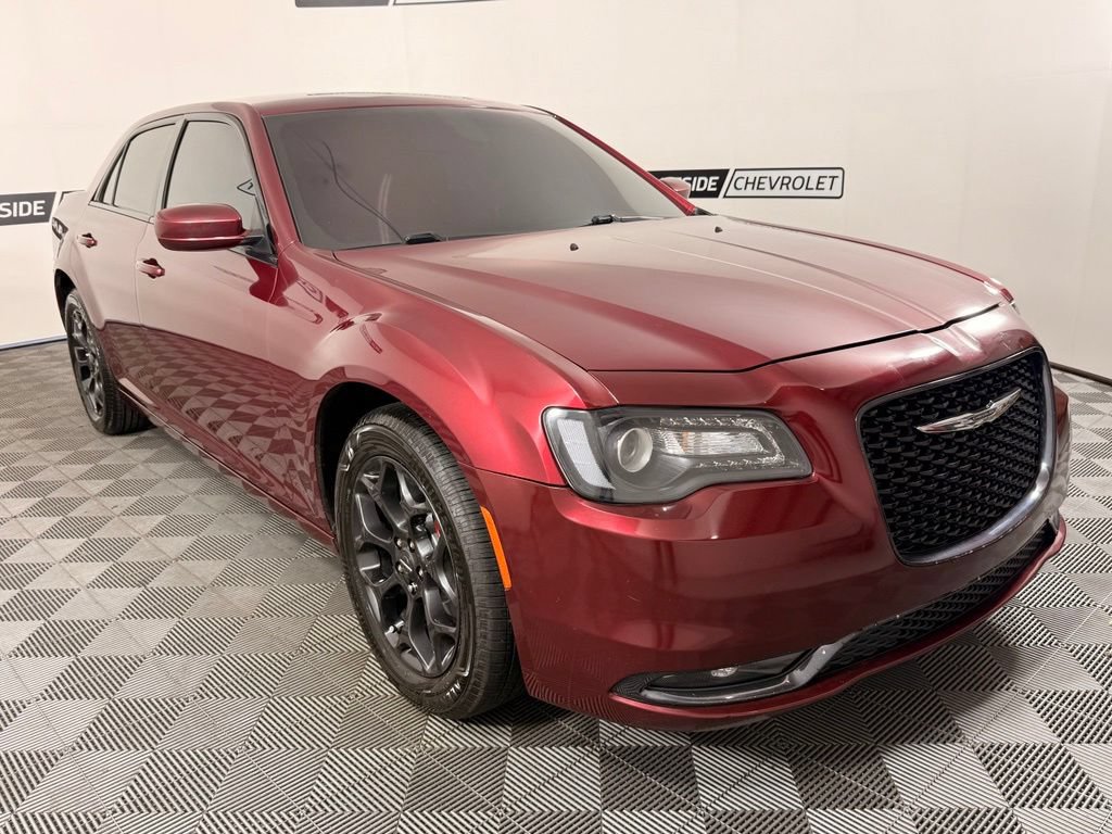 Used 2019 Chrysler 300 S AWD/4WD image 8