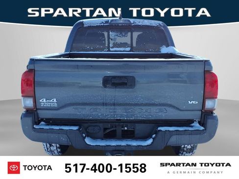 Used 2022 Toyota Tacoma SR image 8