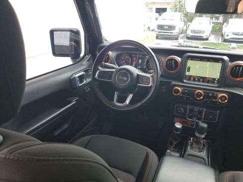 Used 2021 Jeep Gladiator Mojave AWD/4WD image 15