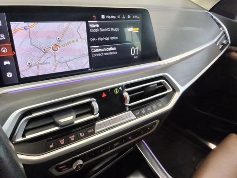 Used 2022 BMW X7 xDrive40i AWD/4WD image 33