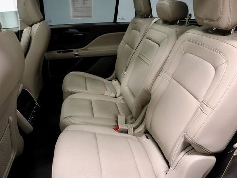 Used 2023 Lincoln Aviator Reserve w/ Class IV Trailer Tow Package image 25