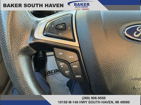 Used 2017 Ford Fusion SE image 15