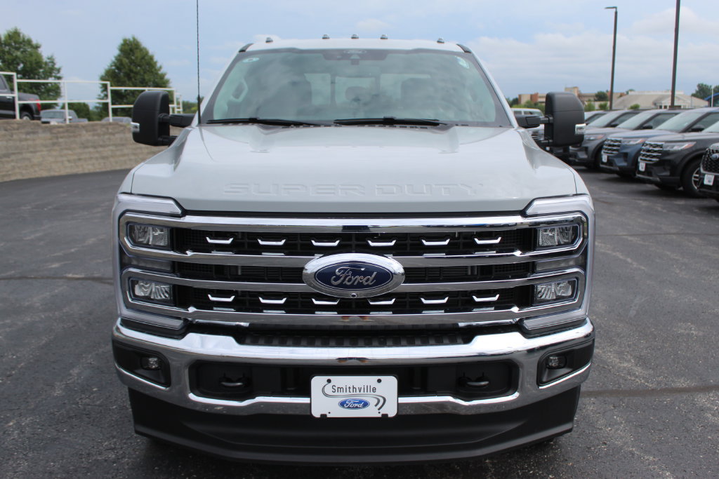 New 2026 Ford F250 XLT w/ XLT Premium Package AWD/4WD image 8