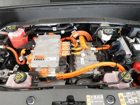 Used 2023 Chevrolet Bolt EUV Premier image 25