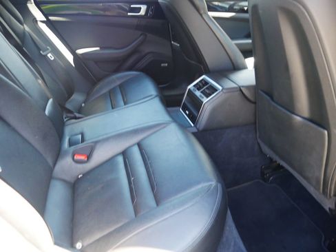 Used 2019 Porsche Panamera 4 AWD/4WD image 20
