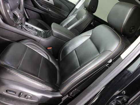 Used 2020 Chevrolet Traverse RS w/ LPO, Floor Liner Package image 10