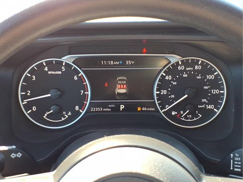 Used 2024 Nissan Rogue SV image 24