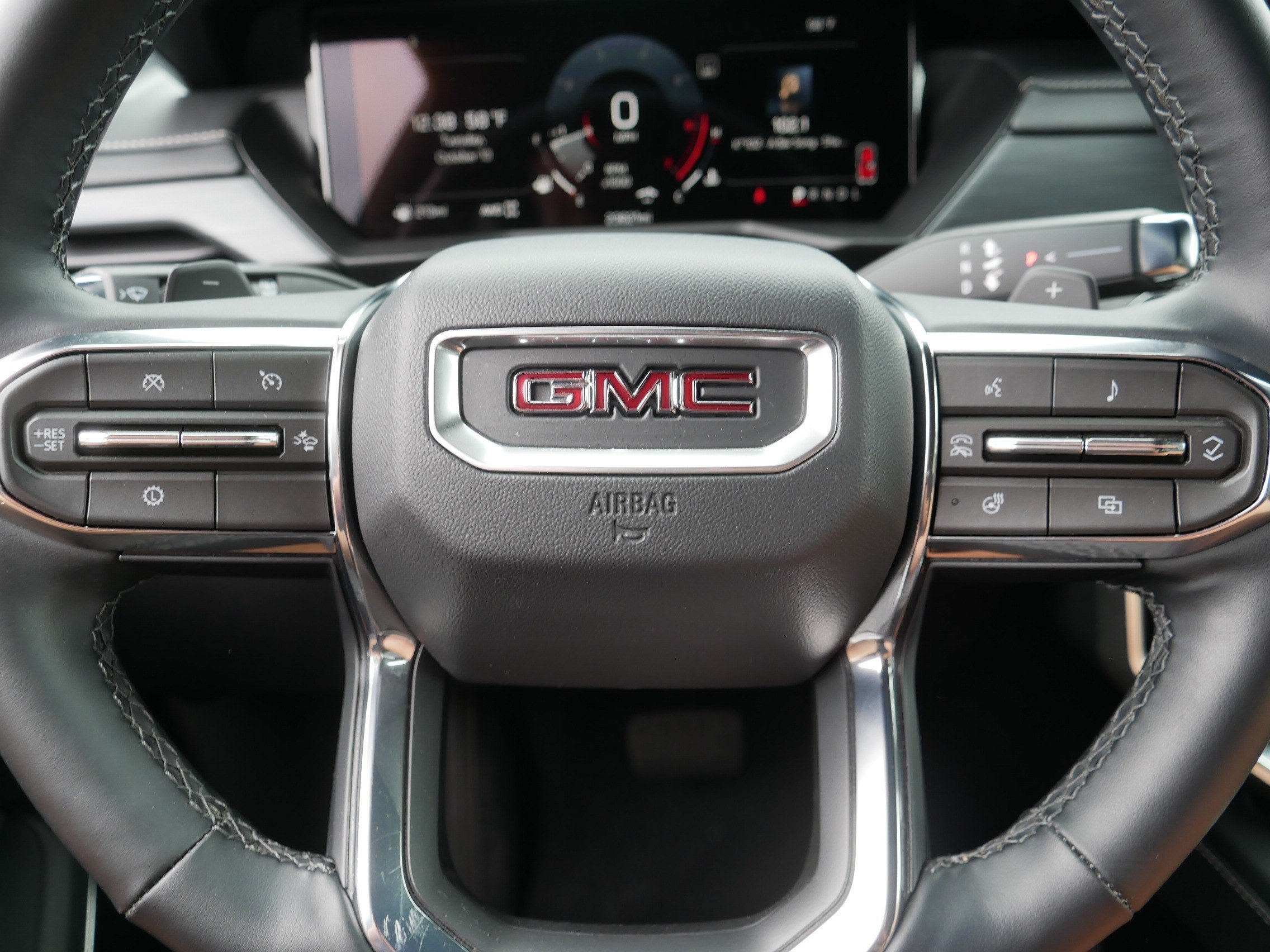 Used 2026 GMC Acadia Elevation w/ Elevation Premium Package AWD/4WD image 25