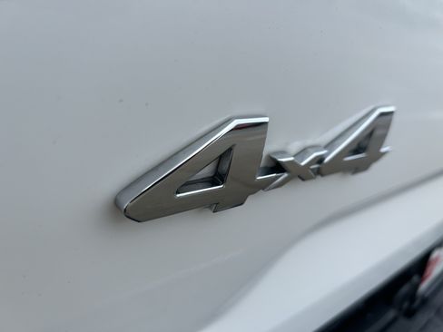 Used 2020 Toyota Tundra Platinum AWD/4WD image 9