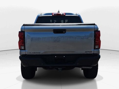 Used 2024 Chevrolet Colorado ZR2 w/ ZR2 Convenience Package III AWD/4WD image 5