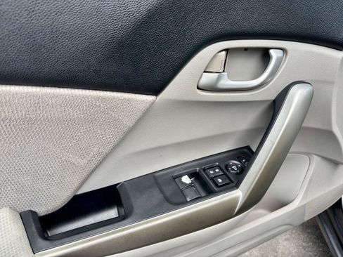 Used 2013 Honda Civic LX image 16