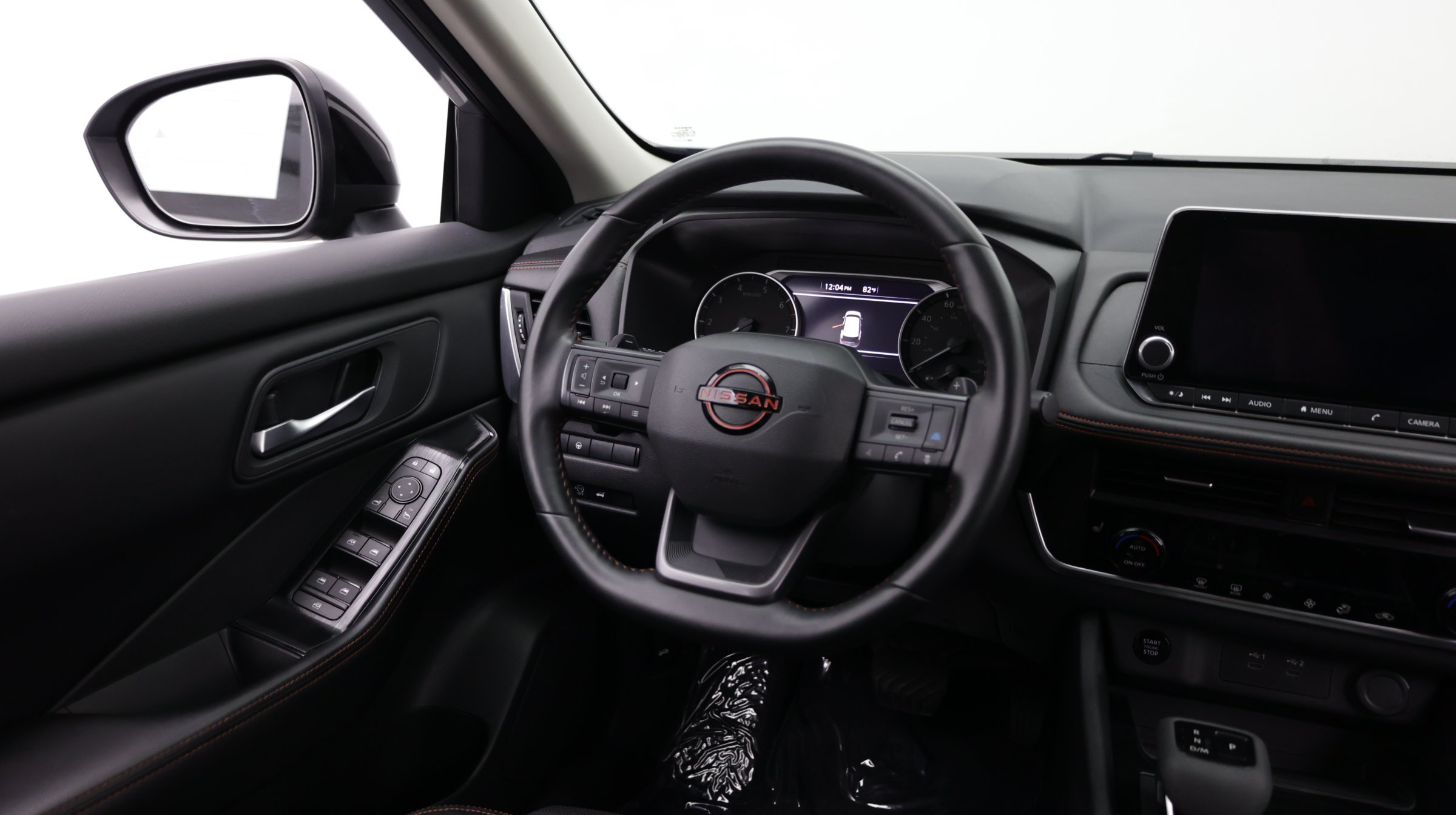 Used 2025 Nissan Rogue SV AWD/4WD image 32
