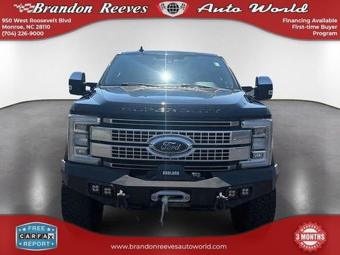 Used 2019 Ford F250 Platinum w/ Platinum Ultimate Package AWD/4WD image 2