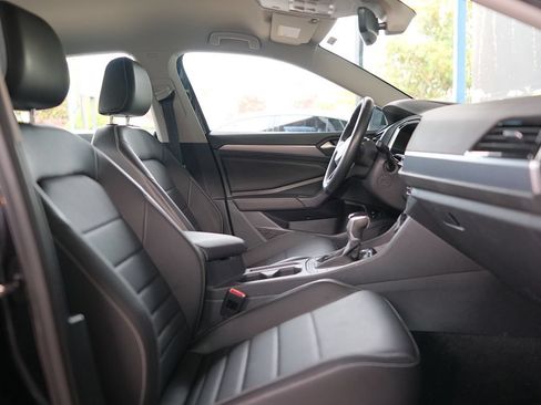 Used 2022 Volkswagen Jetta SE FWD image 27