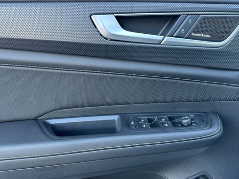 New 2026 Volkswagen Atlas Cross Sport SEL Premium R-Line image 10