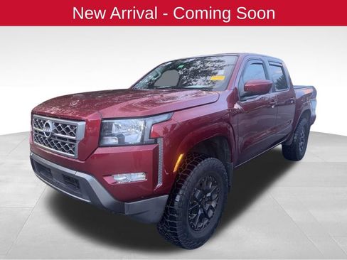 Used 2022 Nissan Frontier SV AWD/4WD image 2