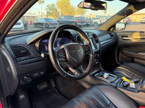 Used 2015 Chrysler 300 S image 17