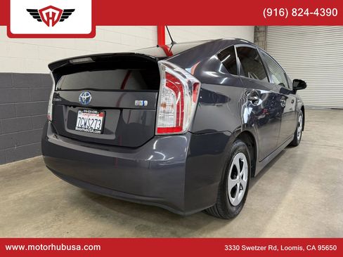 Used 2013 Toyota Prius Two FWD image 7