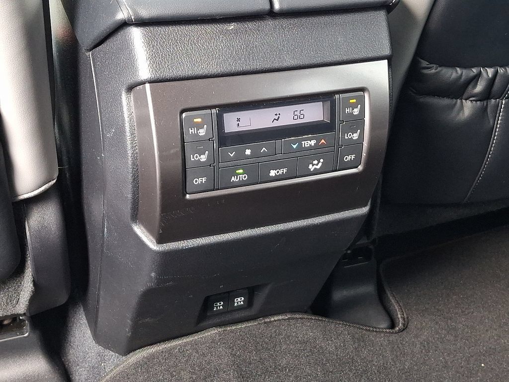 Used 2023 Lexus GX 460 w/ Black Line Special Edition AWD/4WD image 11