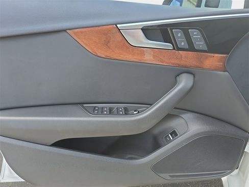 Used 2023 Audi A4 2.0T Premium w/ Convenience Package image 26