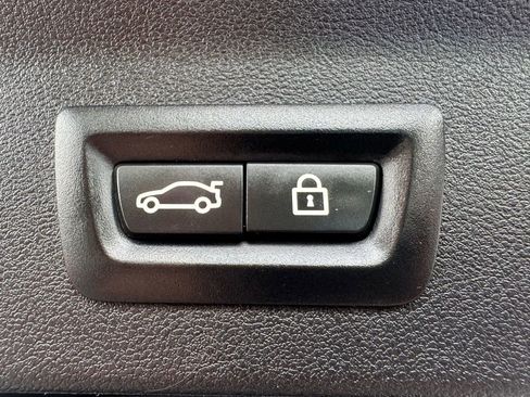 Used 2018 BMW X3 M40i image 23