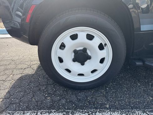 Certified 2025 Land Rover Defender 110 S image 23