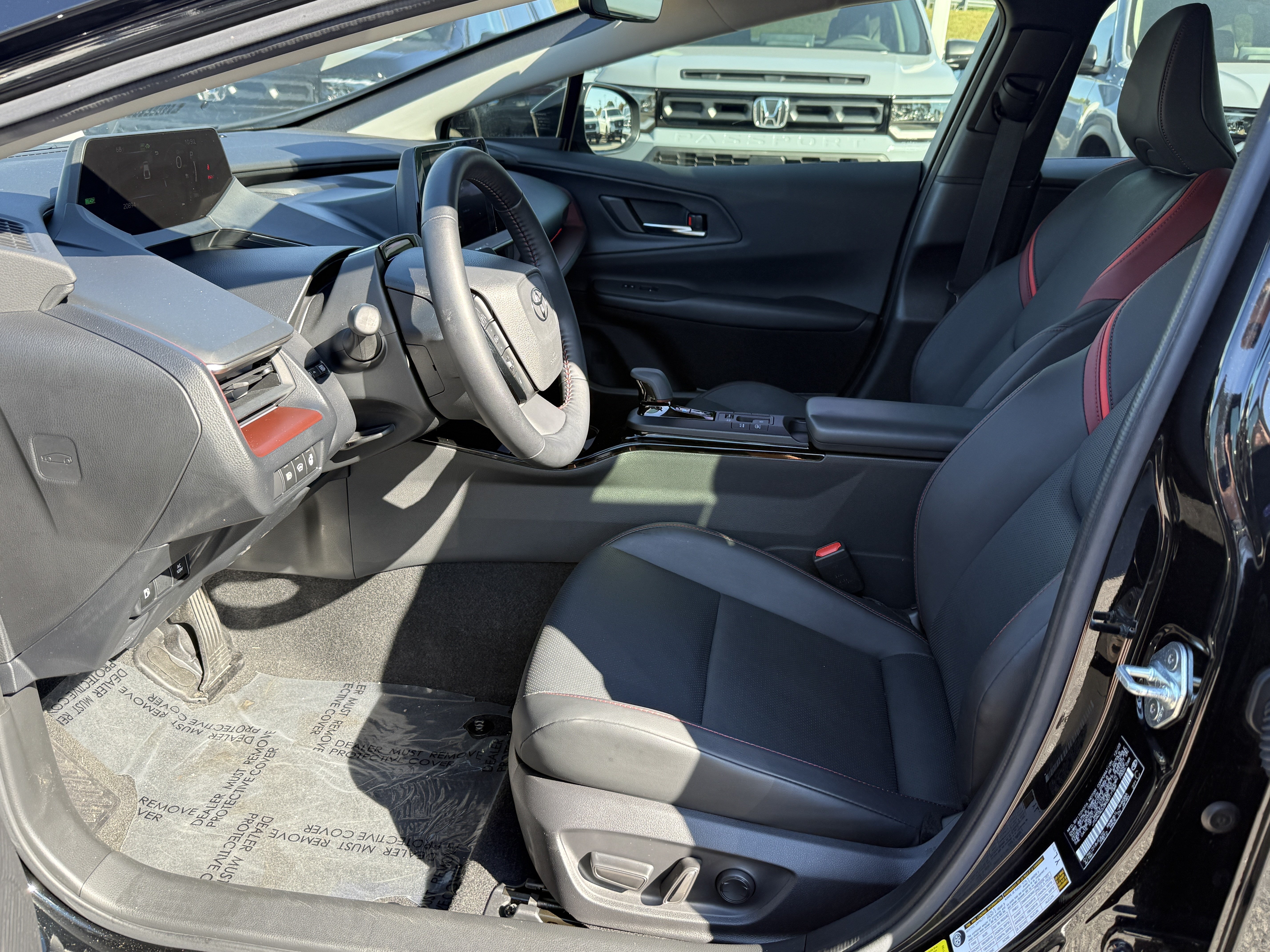 Used 2024 Toyota Prius Prime FWD image 16