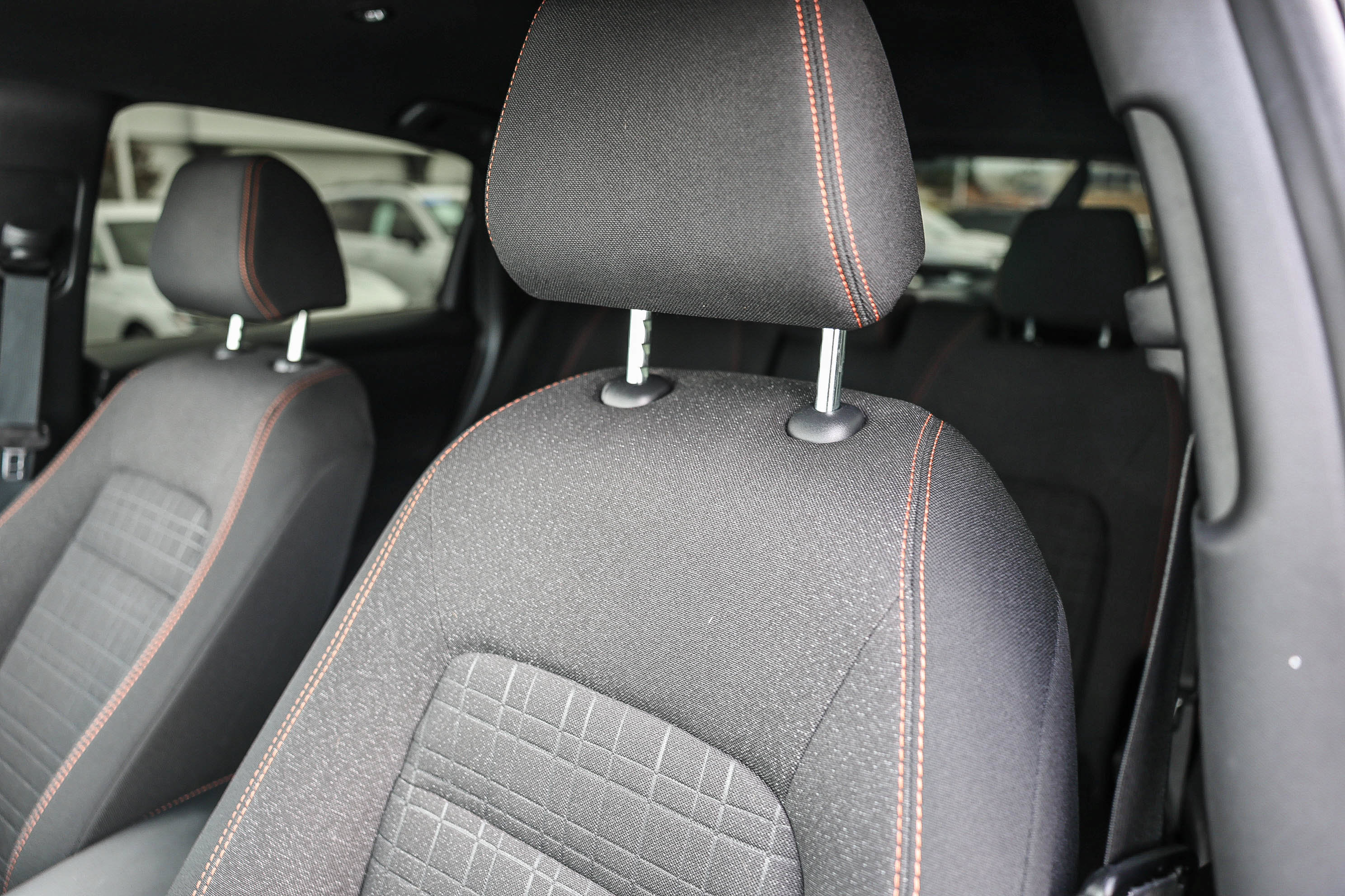 Certified 2025 Honda HR-V Sport image 15