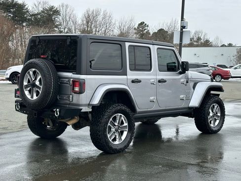 Used 2019 Jeep Wrangler Unlimited Sahara image 8