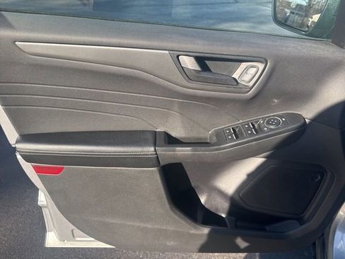 Used 2023 Ford Escape Active w/ Cold Weather Package image 9