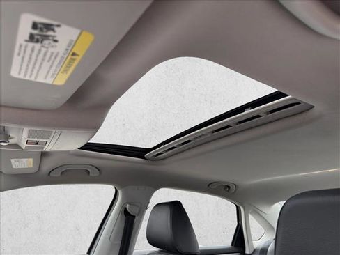 Used 2014 Volkswagen Passat 1.8T SE image 11