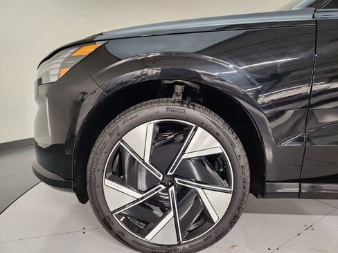 New 2025 Volvo EX90 Plus AWD/4WD image 11