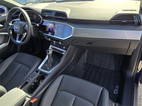 Used 2024 Audi Q3 2.0T Premium w/ Convenience Package image 20