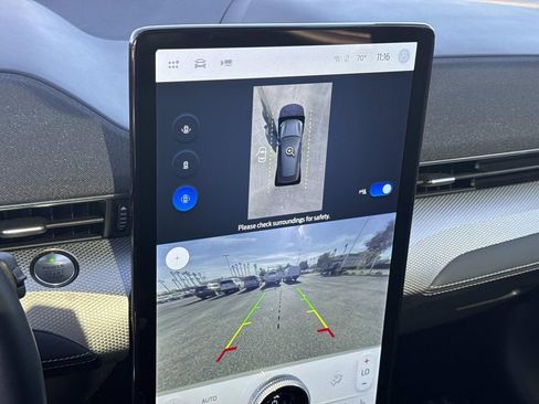 Used 2022 Ford Mustang Mach-E California Route 1 image 16