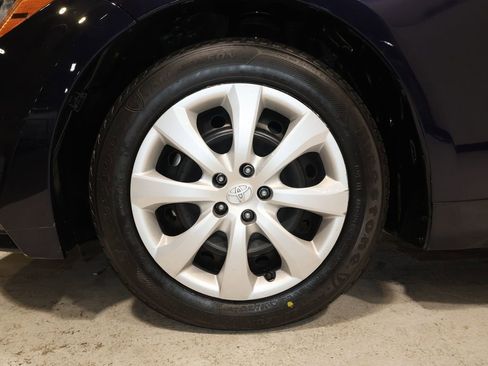 Used 2024 Toyota Corolla LE image 30