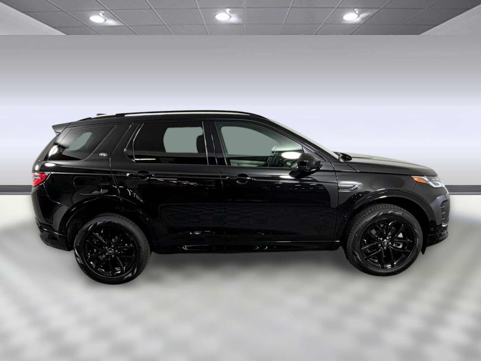 Used 2026 Land Rover Discovery Sport Landmark AWD/4WD image 8