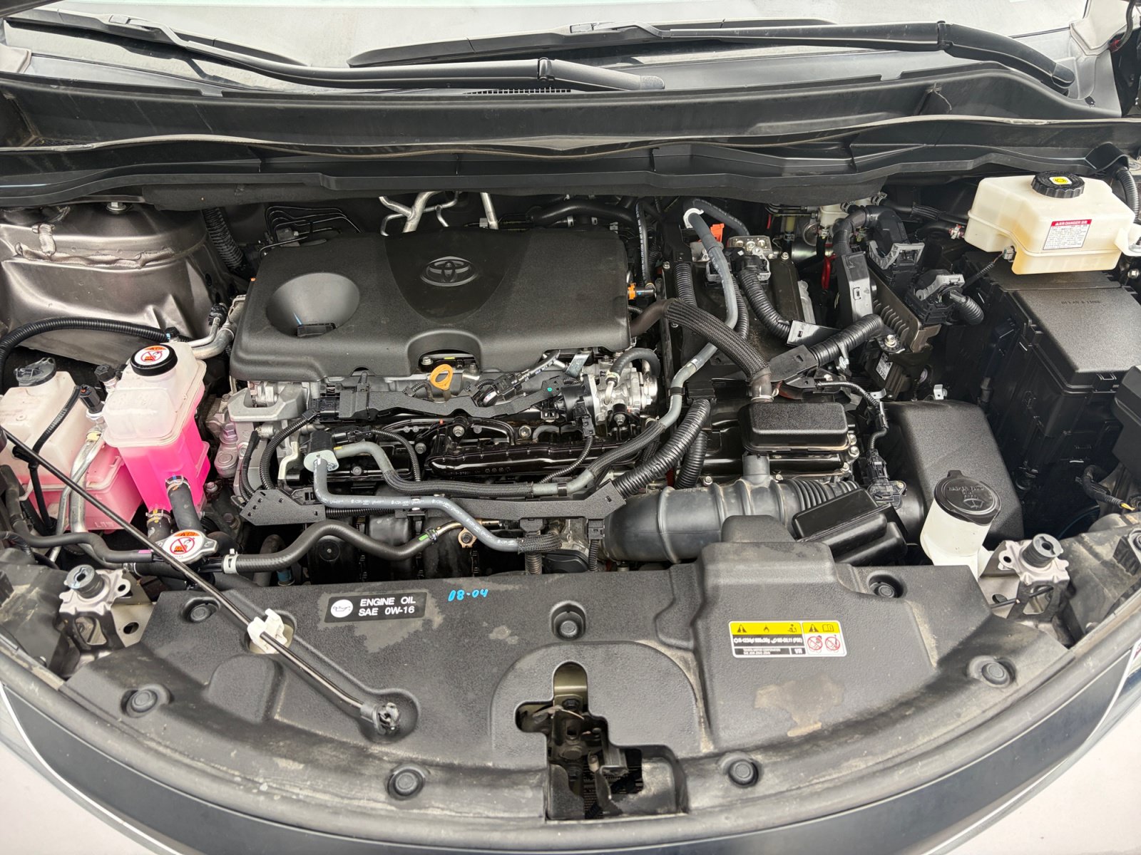 Used 2024 Toyota Sienna XLE FWD image 30