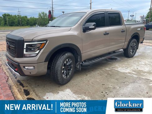 Used 2024 Nissan Titan PRO-4X w/ Pro-4x Convenience Package AWD/4WD image 1