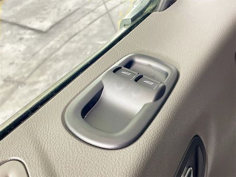 New 2025 Ford Transit 250 148 Medium Roof image 19