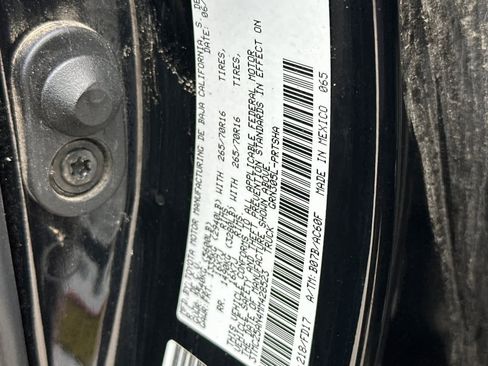 Used 2021 Toyota Tacoma TRD Off-Road image 27