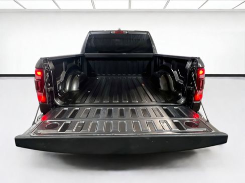 Used 2023 RAM 1500 Laramie AWD/4WD image 20