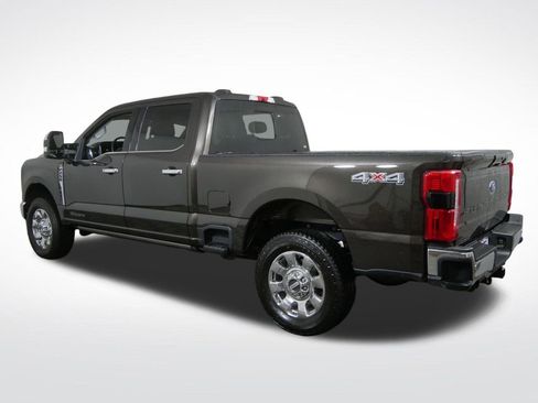 Used 2025 Ford F250 Lariat w/ Chrome Package AWD/4WD image 7