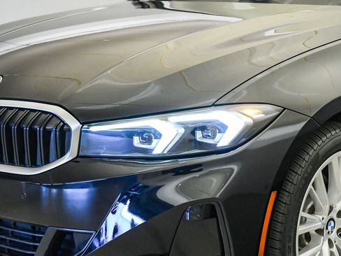 Certified 2023 BMW 330i Sedan w/ Convenience Package RWD image 9