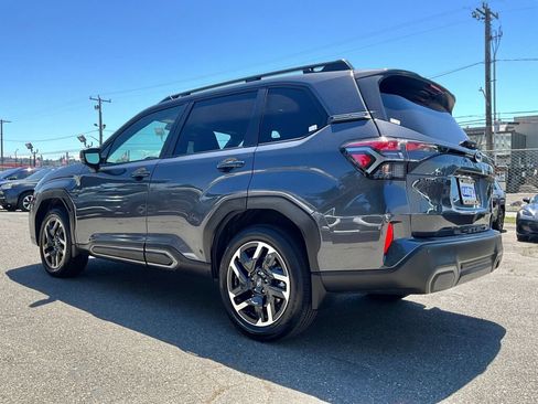 Certified 2025 Subaru Forester Limited AWD/4WD image 7