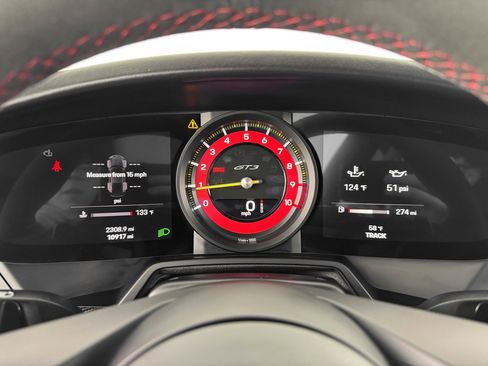 Used 2022 Porsche 911 GT3 image 19